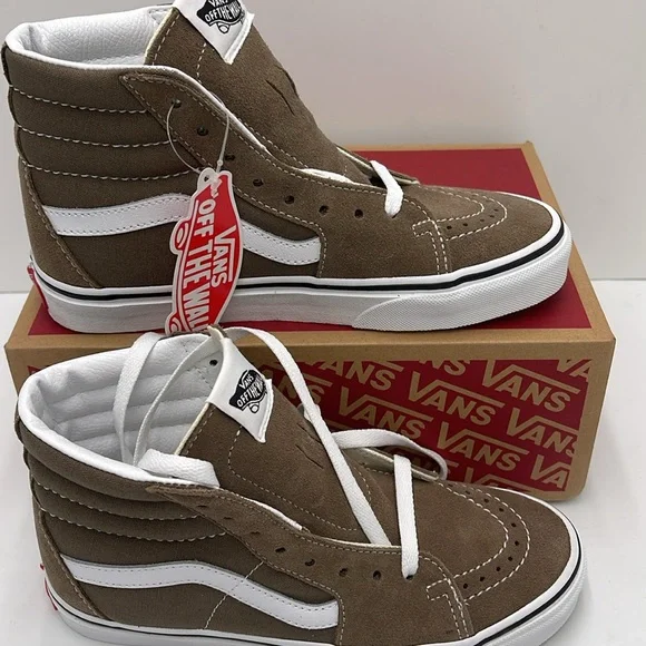 Vans Men’s Sk8-Hi Color Theory Walnut
VN0007NP1NU
Sneakers - Picture 3 of 16